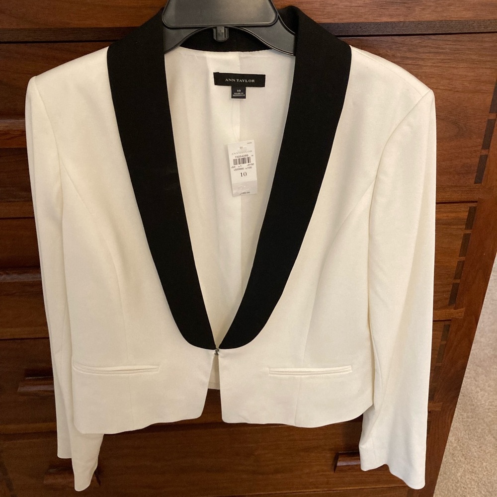Ann Taylor, NEW! White cropped jacket, black lapels and buttons on sleeves